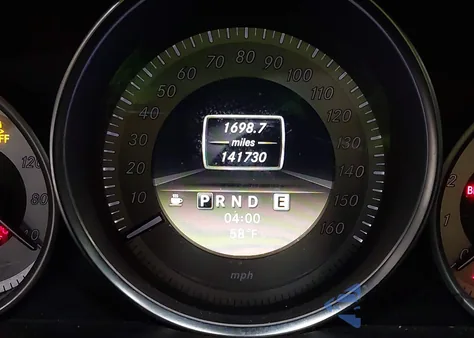 2012 Mercedes-Benz C 250 Sport из США, поврежденный, VIN WDDGF4HB4CR216921